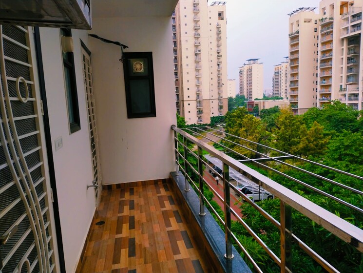 Balcony, sector 30 3 Bedroom 1800 Sq.Ft. Builder Floor In Sector 30 Gurgaon 9028295