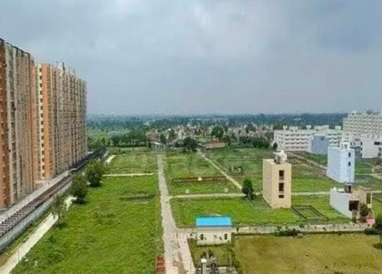 Exterior View, wave-city  239 Sq.Yd. Plot In Wave City Ghaziabad 9028311