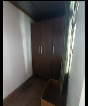 Room in 5 BHK Penthouse at Ramprastha Society, Ramprastha Greens – for Rent