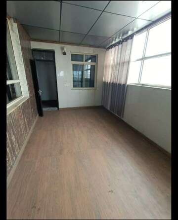 Room in 5 BHK Penthouse at Ramprastha Society, Ramprastha Greens – for Rent