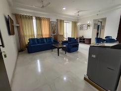 2 BHK + Extra Room Apartment For Sale in Hiranandani Fortune City