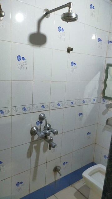 Bathroom in 2 BHK Independent House at Mate Nagar – for Rent