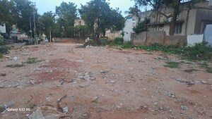  Plot For Sale in Karkhana