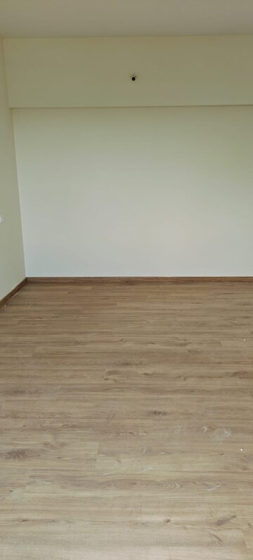 Room in 3 BHK Apartment at Dream Metropark County, Balewadi – for Rent