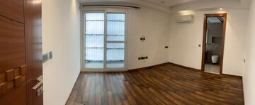 Bedroom in 6+ BHK Builder Floor at Defence Colony – for Sale