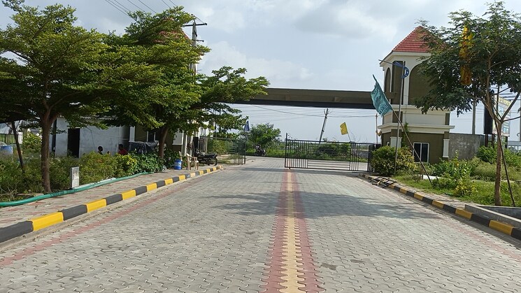 Exterior View, peram-signature-park  183 Sq.Yd. Plot In Girmapur Hyderabad 9028353