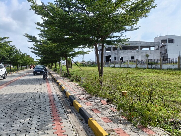 Exterior View, peram-signature-park  183 Sq.Yd. Plot In Girmapur Hyderabad 9028353