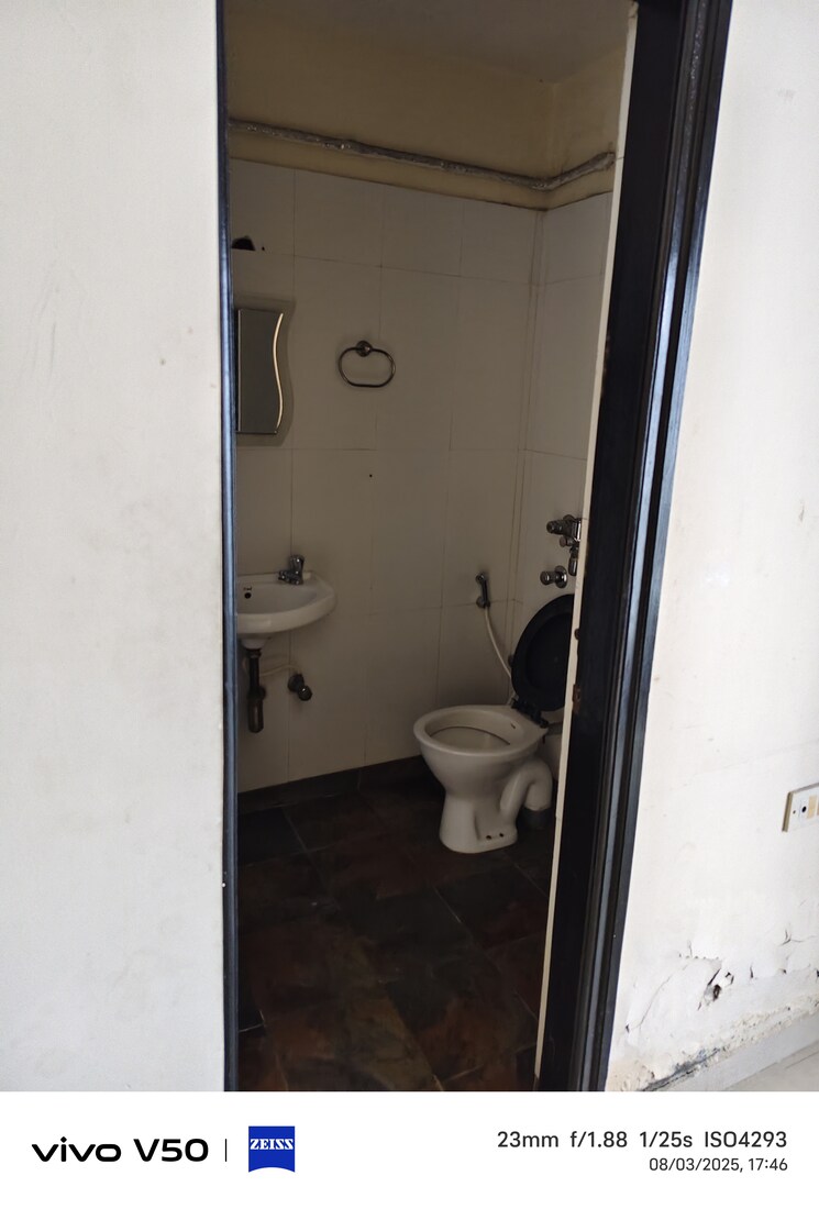 Bathroom, lalani-residency 2 Bedroom 680 Sq.Ft. Apartment In Kavesar Thane 9028368