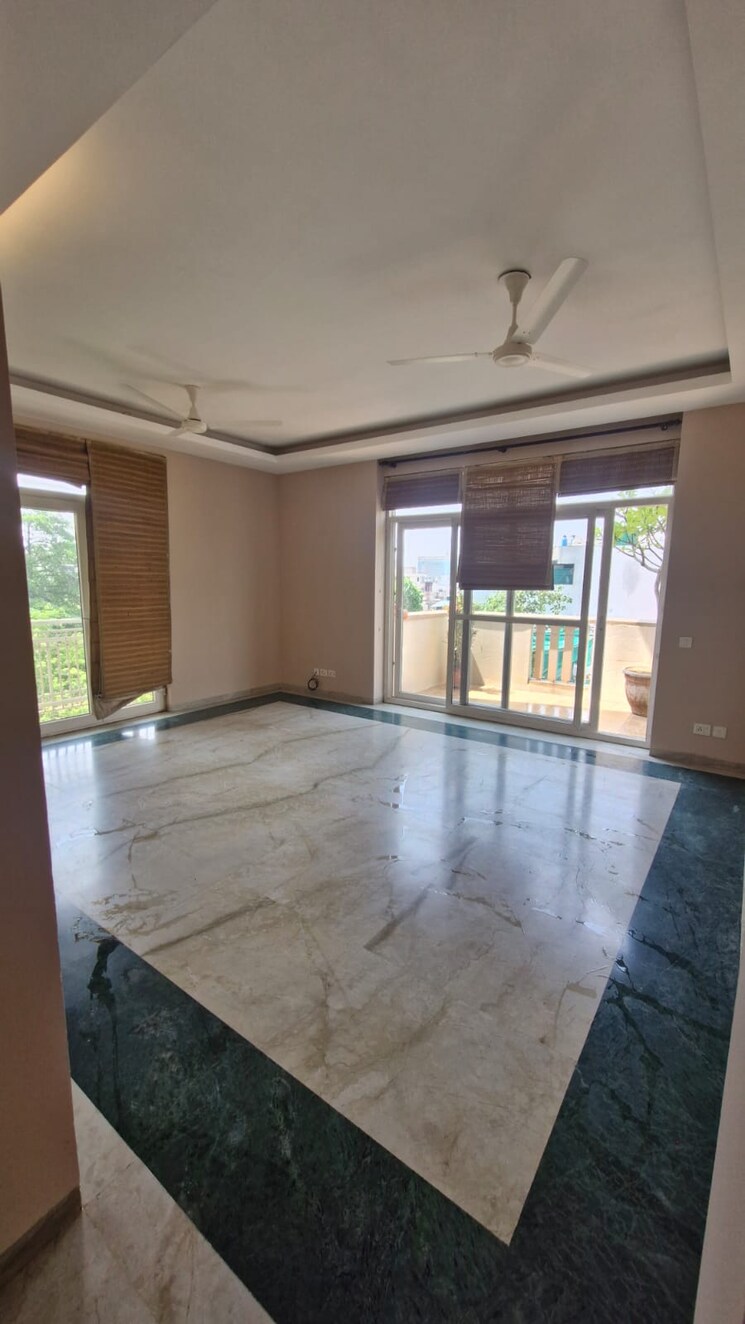 Room, silverglades-the-ivy 5 Bedroom 3950 Sq.Ft. Apartment In Sector 28 Gurgaon 9028365