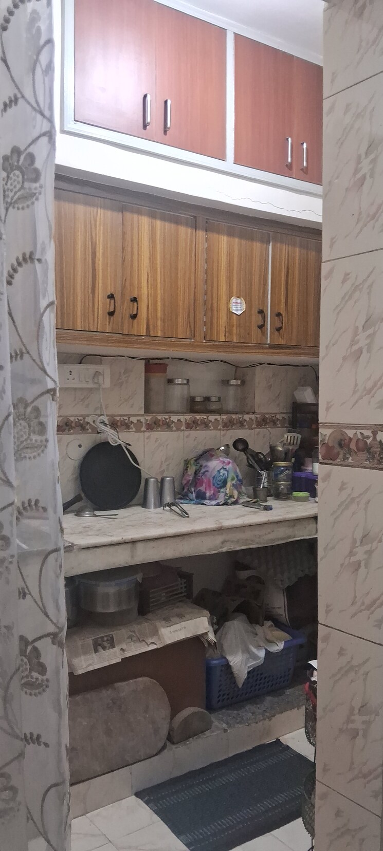 Kitchen/pantry, sarita vihar 2 Bedroom 800 Sq.Ft. Apartment In Sarita Vihar Delhi 9028384