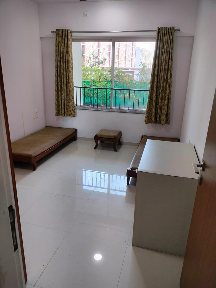 Team Area, godrej-24 3 Bedroom 1160 Sq.Ft. Apartment In Hinjewadi Pune 9028383