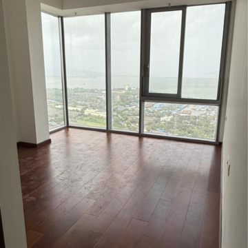 Room in 2 BHK Apartment at Piramal Mahalaxmi, Arthur rd – for Rent