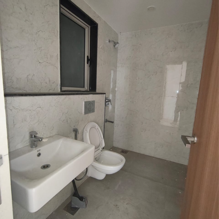 Bathroom, lnt-realty-crescent-bay 2 Bedroom 788 Sq.Ft. Apartment In Dhabholkar Wadi Mumbai 9028392