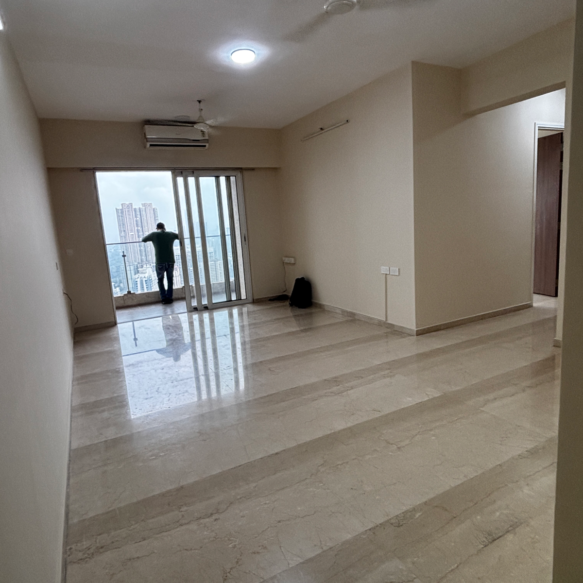 3 BHK + Pooja Room Apartment For Rent in LnT Realty Crescent Bay