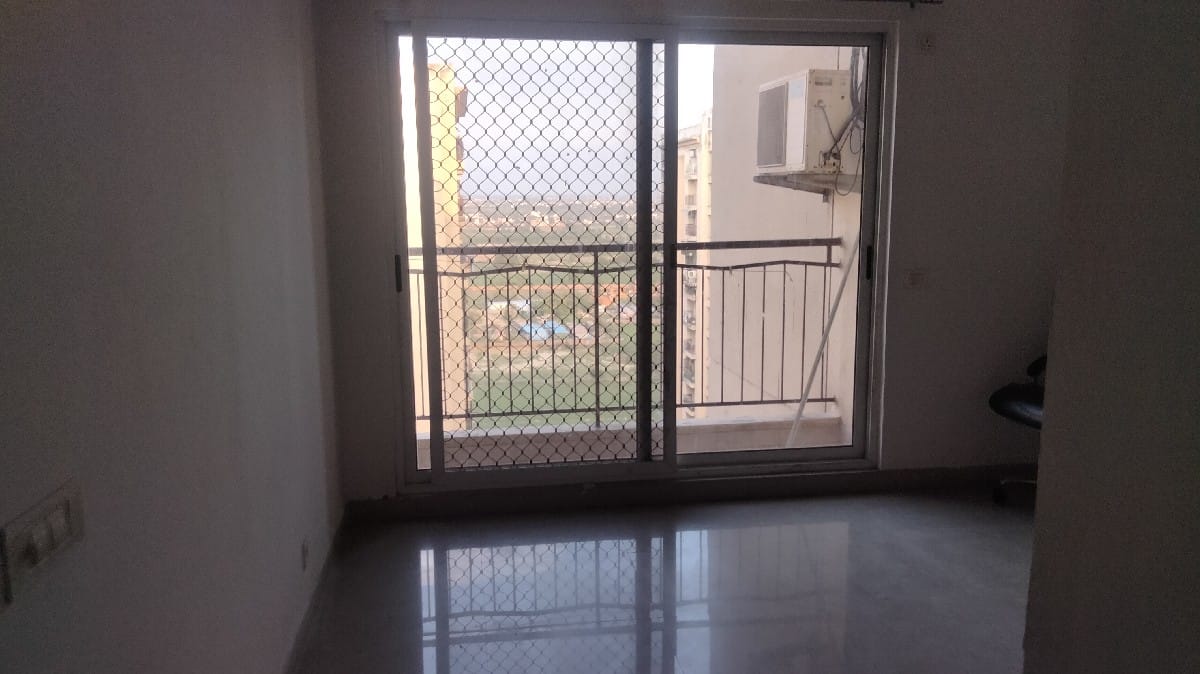 2 BHK Apartment For Rent in Wave Dream Homes