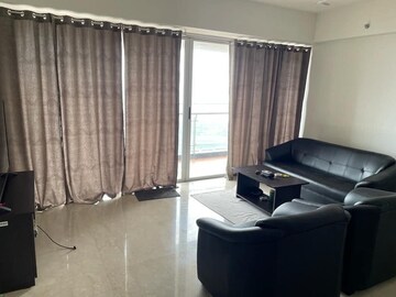 Team Area in 3 BHK Apartment at Andheri West – for Rent