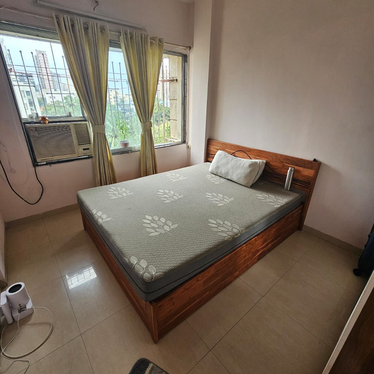 1 BHK + Pooja Room Apartment For Rent in Kaveri Tower Andheri West