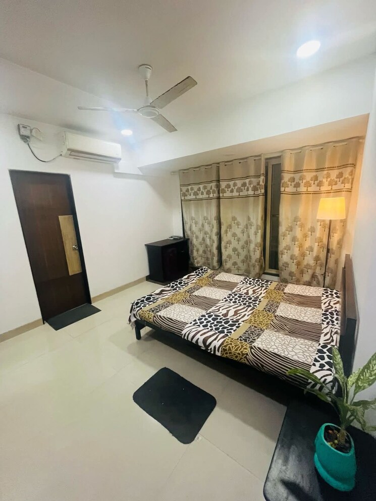 Living Room, andheri west 3 Bedroom 1400 Sq.Ft. Apartment In Andheri West Mumbai 9028423
