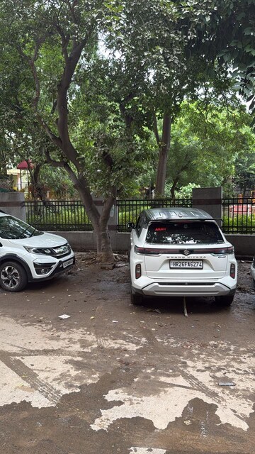 Parking in 3 BHK Builder Floor at Palam Vihar Residents Association, Palam Vihar – for Rent