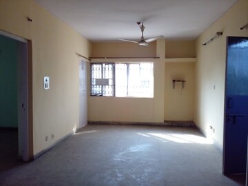 Room in 2 BHK Apartment at Sarita Vihar Pocket-J RWA, Sarita Vihar – for Sale
