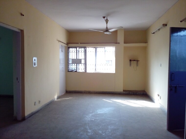 Room, sarita-vihar-pocket-j-rwa 2 Bedroom 929 Sq.Ft. Apartment In Sarita Vihar Delhi 9028432