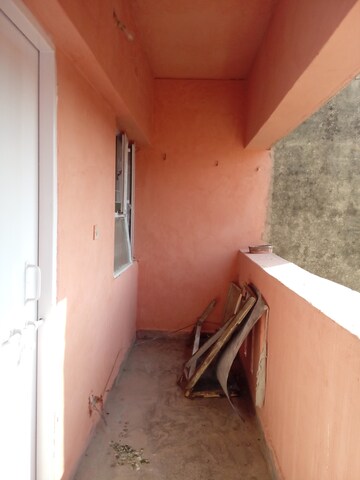 Furnished Amenities in 2 BHK Apartment at Sarita Vihar Pocket-J RWA, Sarita Vihar – for Sale