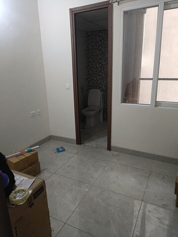 Room in 3 BHK Apartment at SKA Divya Towers, Sector 16 Greater Noida – for Rent