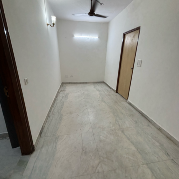 Room in 2 BHK Builder Floor at Ansal Plaza Sector-23, Carterpuri Village – for Rent