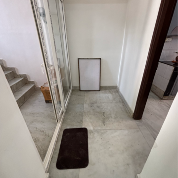 Staircase in 2 BHK Builder Floor at Ansal Plaza Sector-23, Carterpuri Village – for Rent
