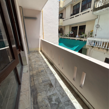 Balcony in 2 BHK Builder Floor at Ansal Plaza Sector-23, Carterpuri Village – for Rent