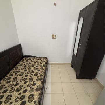 Team Area in 1 RK Builder Floor at Sector 23a – for Rent