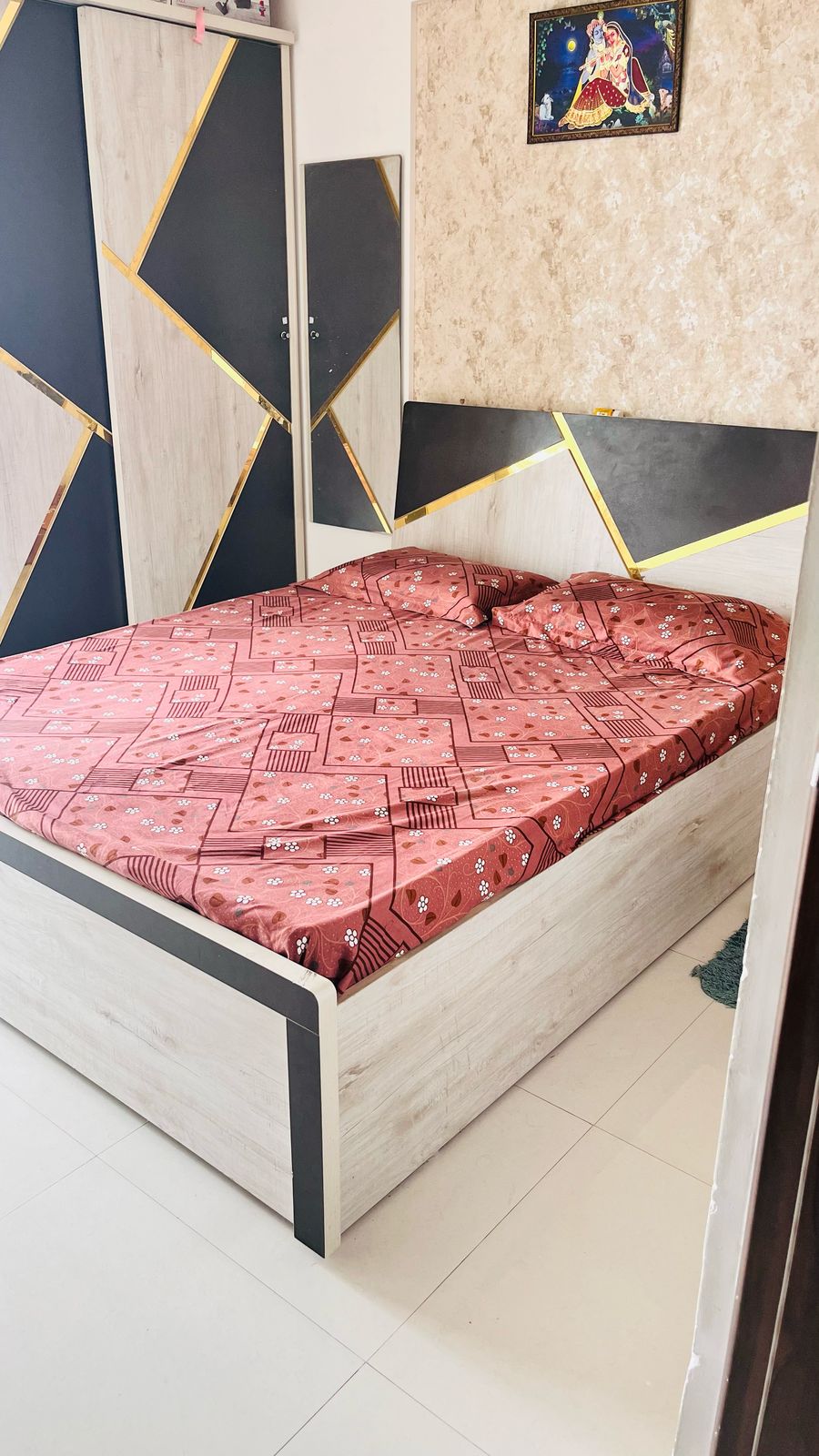 2 BHK Apartment For Sale in Manish Darshan