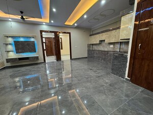 Parking in 2 BHK Builder Floor at Akanksha Apartments Govindpuram, Govindpuram – for Sale