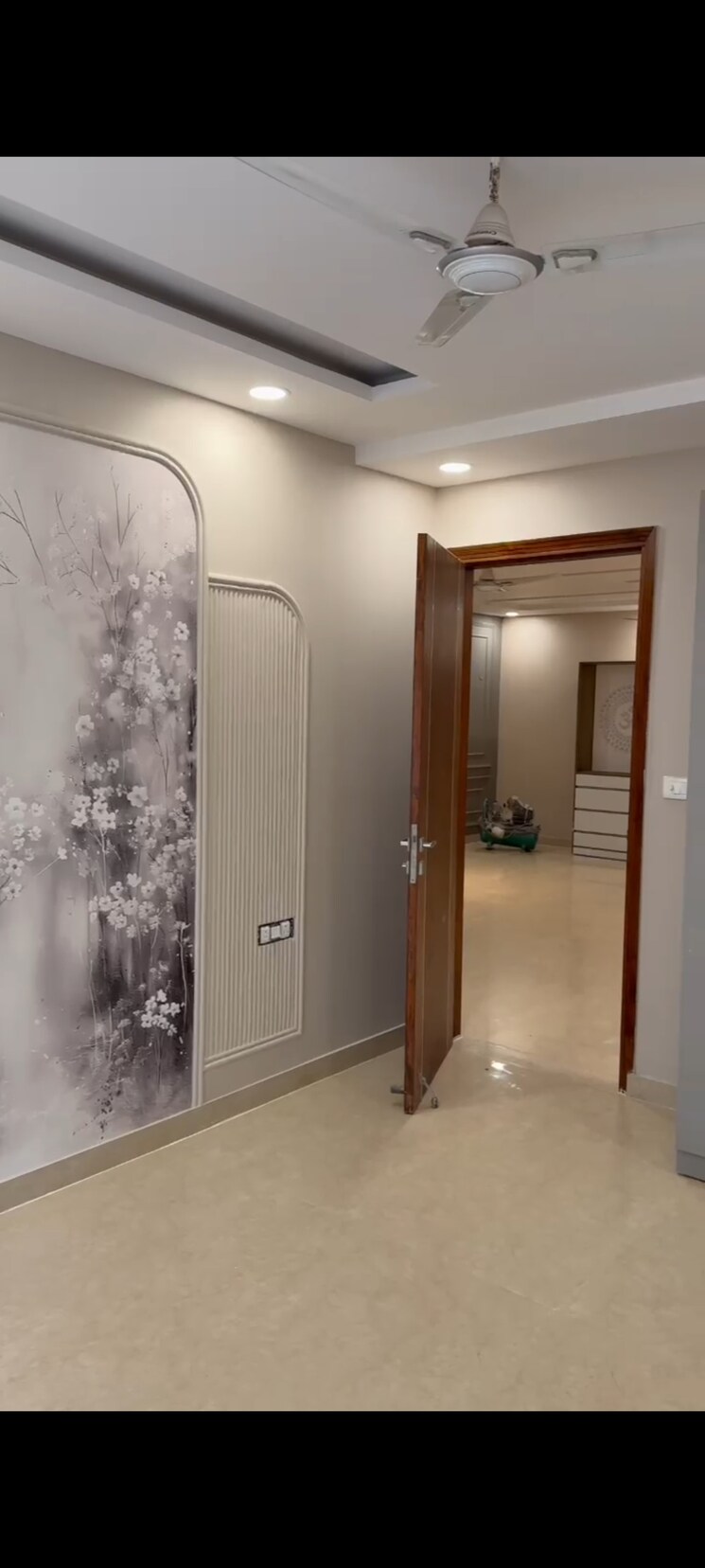 undefined, sector 85 5 Bedroom 350 Sq.Yd. Builder Floor In Sector 85 Faridabad 9028478