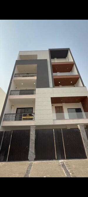 5 BHK Builder Floor For Sale in Sector 89