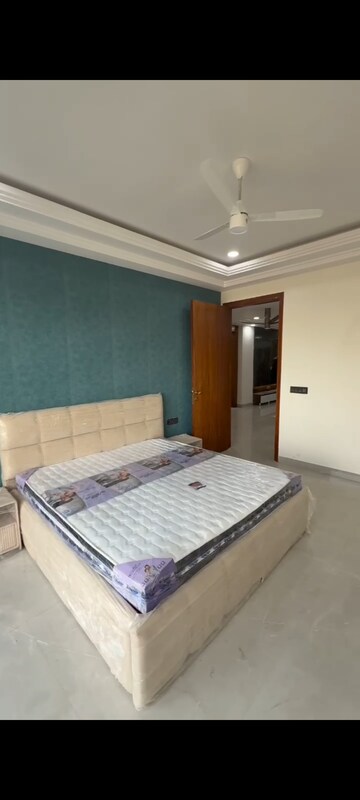 Bedroom in 5 BHK Builder Floor at Sector 89 – for Sale