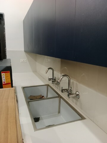 Furnished Amenities in 1.5 BHK Builder Floor at Sector 13 – for Rent