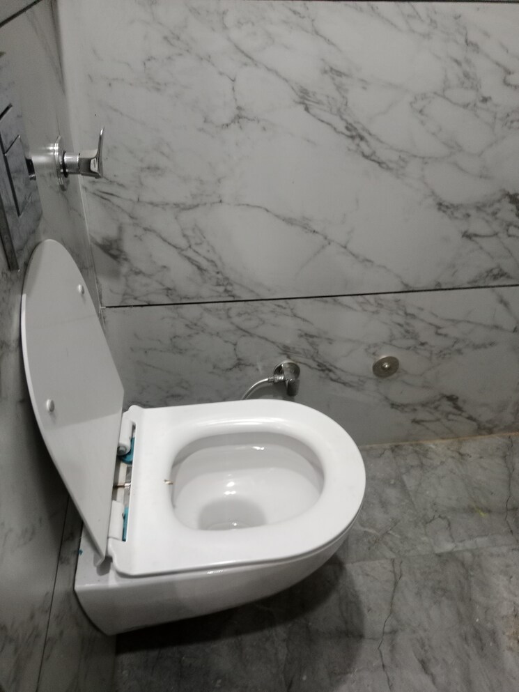 Bathroom, sector 13 1.5 Bedroom 560 Sq.Ft. Builder Floor In Sector 13 Panipat 9028502