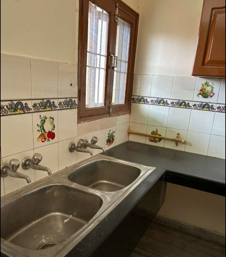 Kitchen, sector 37 2 Bedroom 1500 Sq.Ft. Builder Floor In Sector 37 Chandigarh 9028507