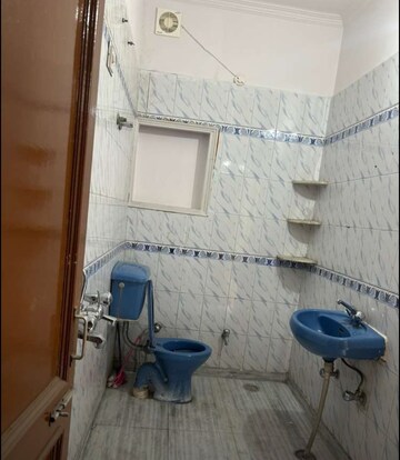 Bathroom in 2 BHK Builder Floor at Sector 37 – for Rent