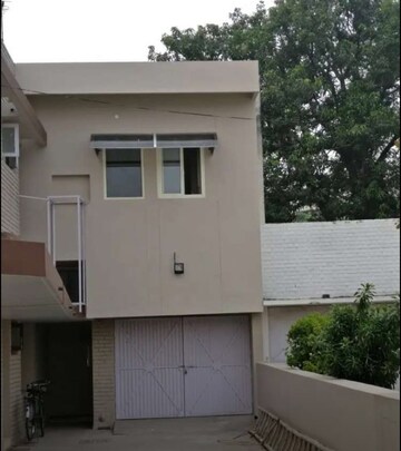 3 BHK Builder Floor – Exterior View View at Sector 18 - for Rent