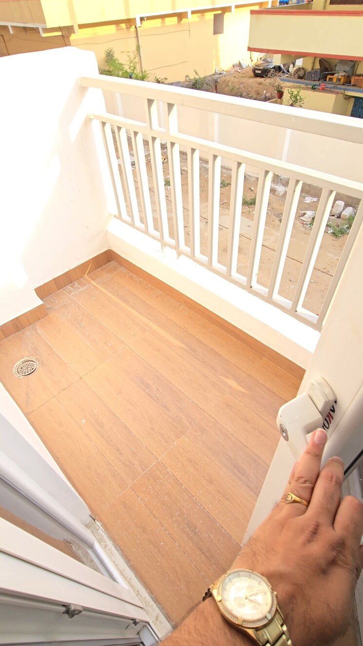 Balcony, mkt-urban-tree 2 Bedroom 848 Sq.Ft. Apartment In Isnapur Hyderabad 9028512