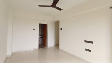 Room in 2 BHK Apartment at Rambaug CHS Andheri East, Andheri East – for Rent