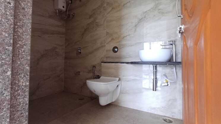 Bathroom, rambaug-chs-andheri-east 2 Bedroom 750 Sq.Ft. Apartment In Andheri East Mumbai 9028521