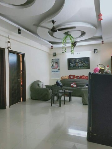 Team Area in 3 BHK Builder Floor at Milestone 32nd Avenue, Sector 15 – for Rent