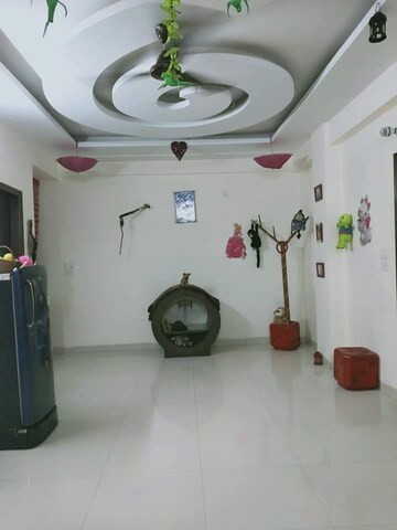 Team Area in 3 BHK Builder Floor at Milestone 32nd Avenue, Sector 15 – for Rent