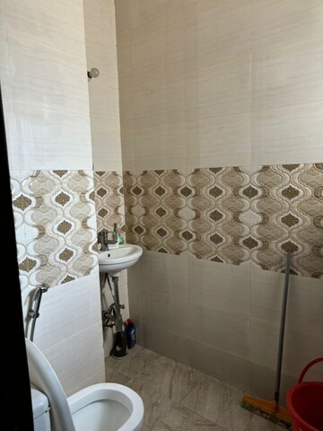 Bathroom in 3 BHK Builder Floor at Milestone 32nd Avenue, Sector 15 – for Rent