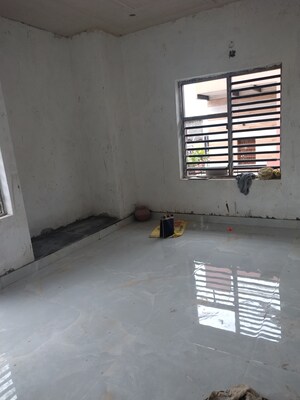 Parking in 6 BHK Independent House at Ballabhgarh – for Sale