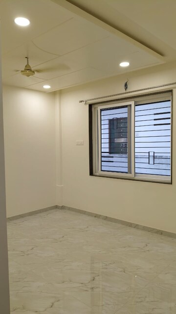 Room in 2 BHK Apartment at Manewada – for Rent