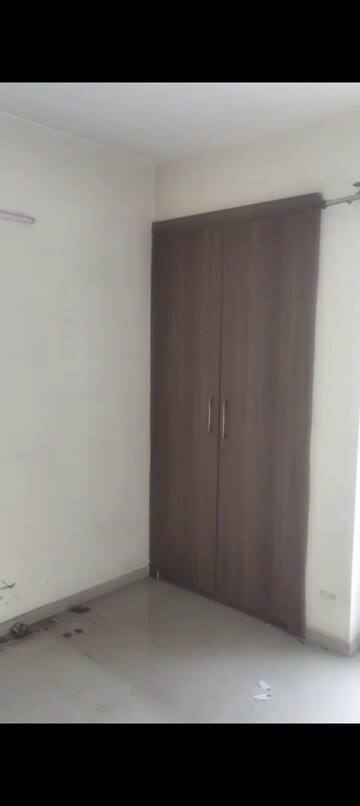 Building Lobby in 2 BHK Apartment at Sam Palm Olympia, Sector 16c Greater Noida – for Rent